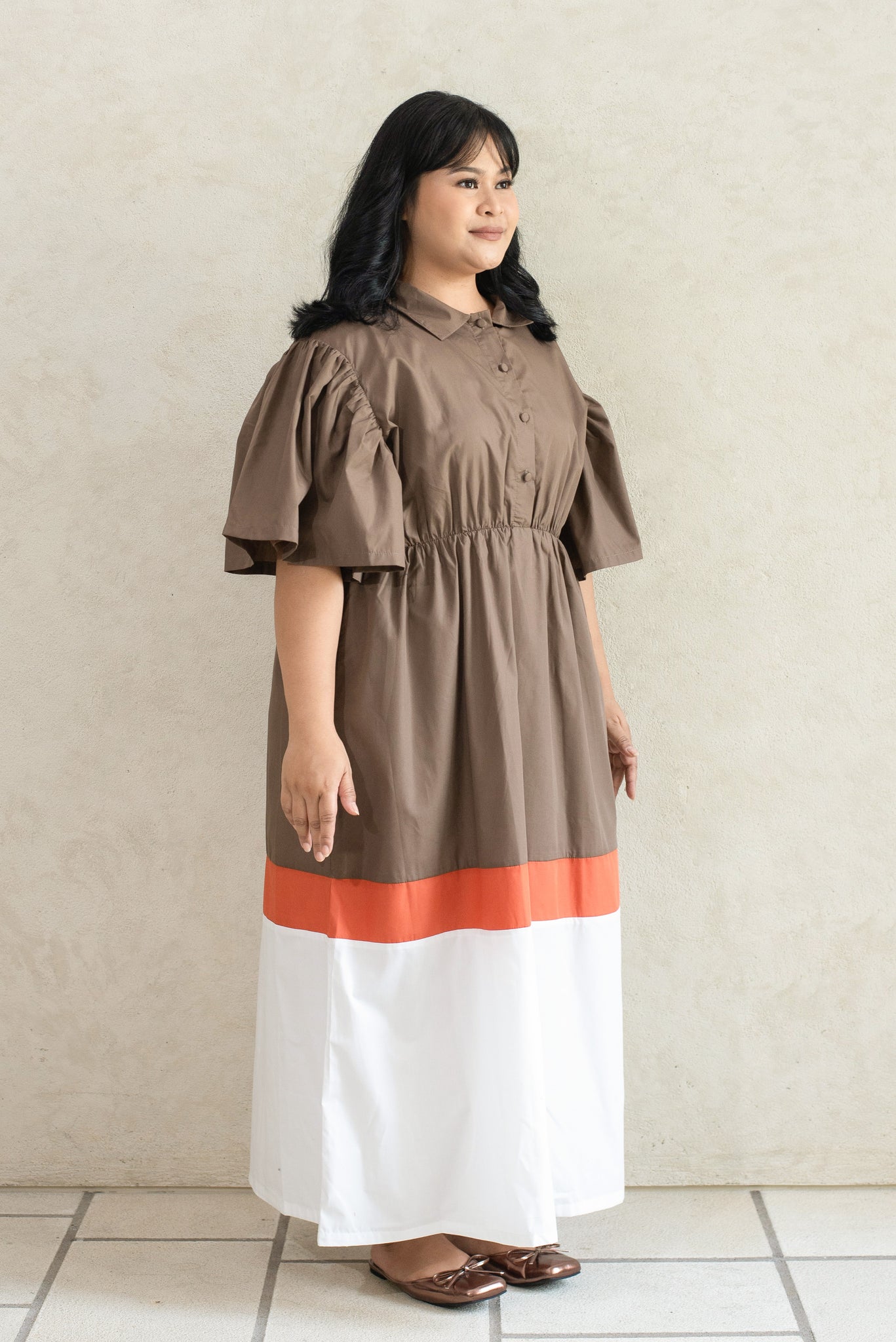 Avya Dress in Brown
