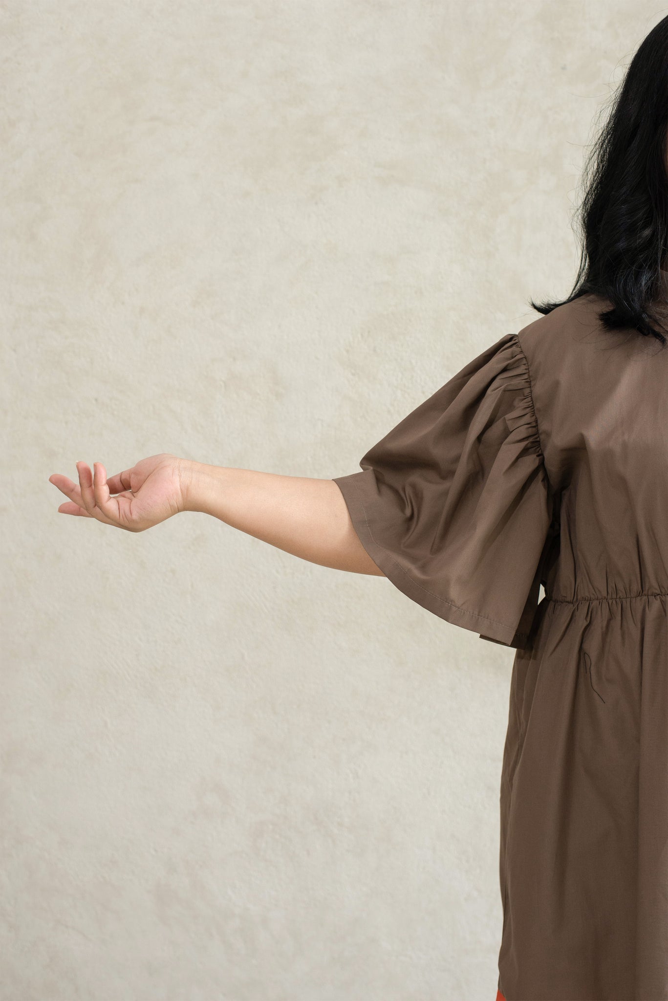 Avya Dress in Brown
